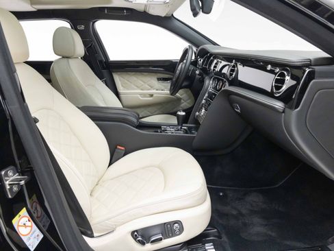 Used 2014 Bentley Mulsanne RWD image 24