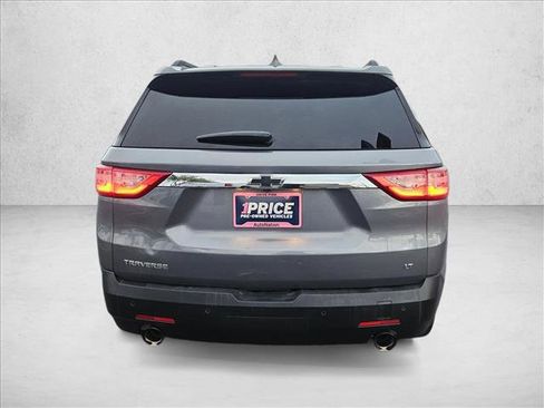 Used 2019 Chevrolet Traverse LT w/ LPO, Black Accent Package image 7