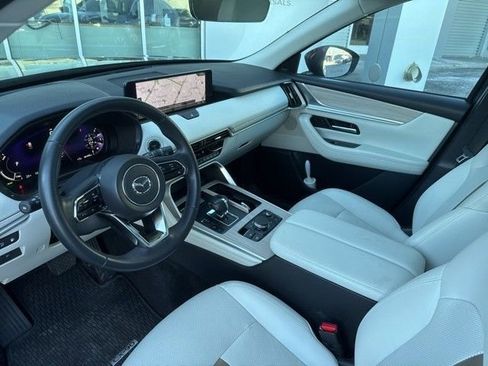 Used 2024 MAZDA CX-90 Plug-In Hybrid w/ Premium Plus image 9