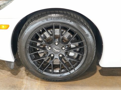 Used 2007 Chevrolet Corvette Coupe w/ Preferred Equipment Group RWD image 67