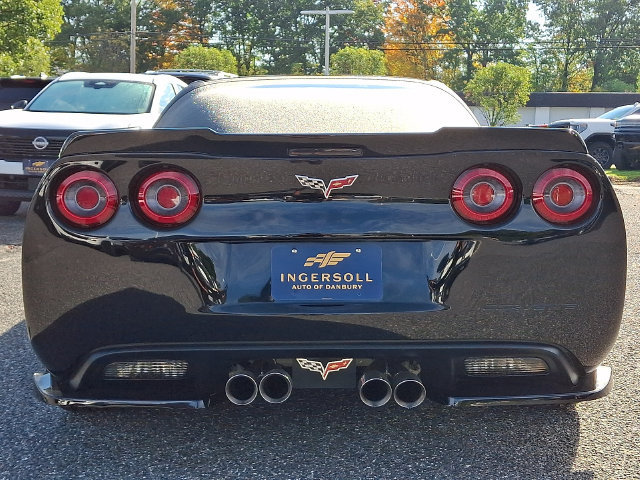 Used 2007 Chevrolet Corvette Coupe w/ Performance Package RWD image 21