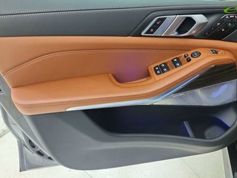 Used 2026 BMW X7 M60i AWD/4WD image 39