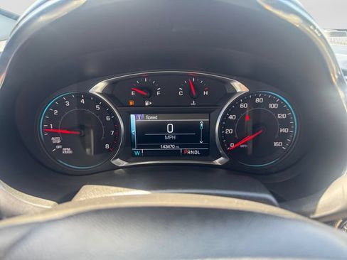 Used 2017 Chevrolet Malibu LT w/ Leather Package FWD image 14