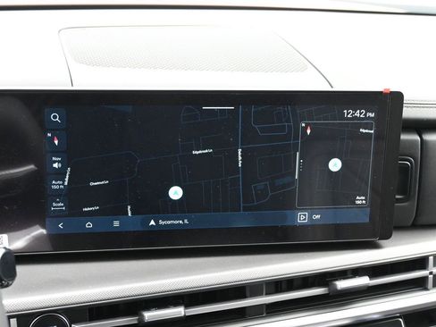 Used 2025 Hyundai Santa Fe XRT image 18