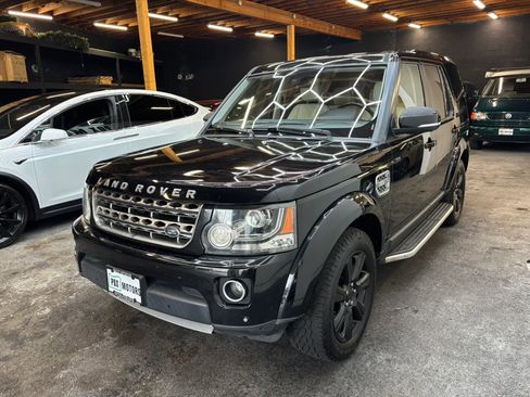 Used 2015 Land Rover LR4 HSE LUX image 4