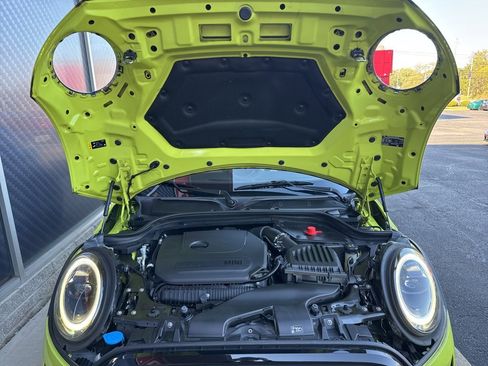 Used 2023 MINI Cooper S w/ Signature Upholstery Package image 60