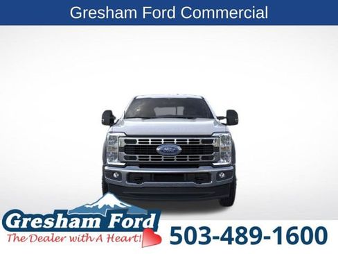 New 2026 Ford F550 4x4 Crew Cab image 7