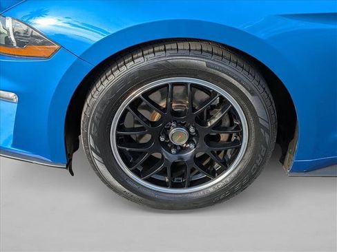 Used 2020 Ford Mustang Coupe image 24