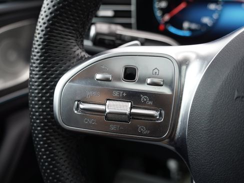 Used 2023 Mercedes-Benz GLS 580 4MATIC image 18
