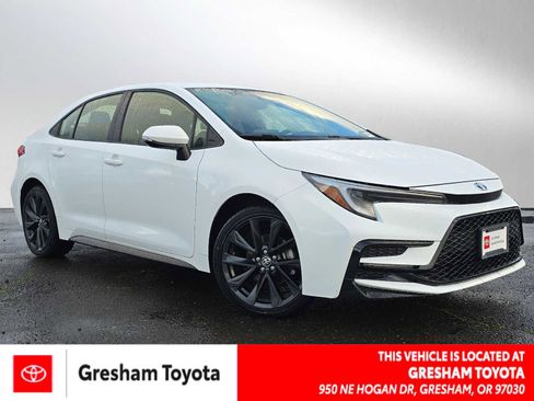 Certified 2024 Toyota Corolla SE image 1