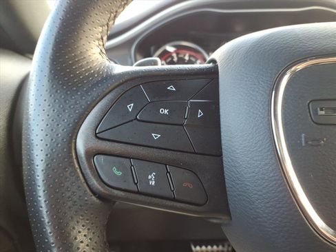 Used 2022 Dodge Challenger R/T w/ Driver Convenience Group image 15