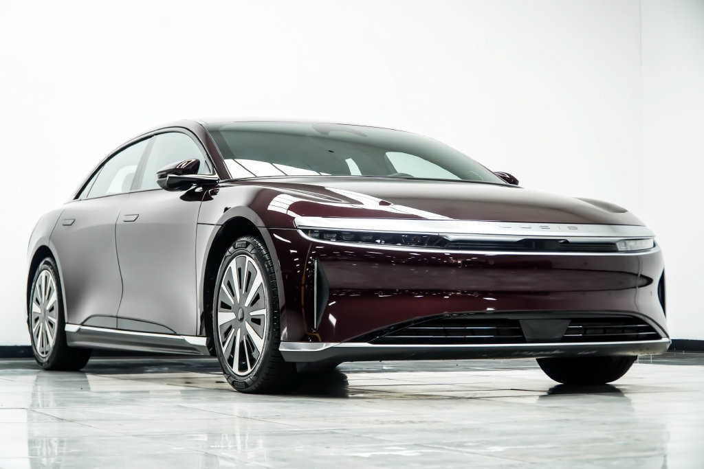Used 2024 Lucid Air Pure RWD image 5