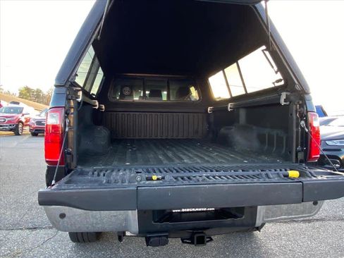 Used 2015 Ford F350 Lariat image 7