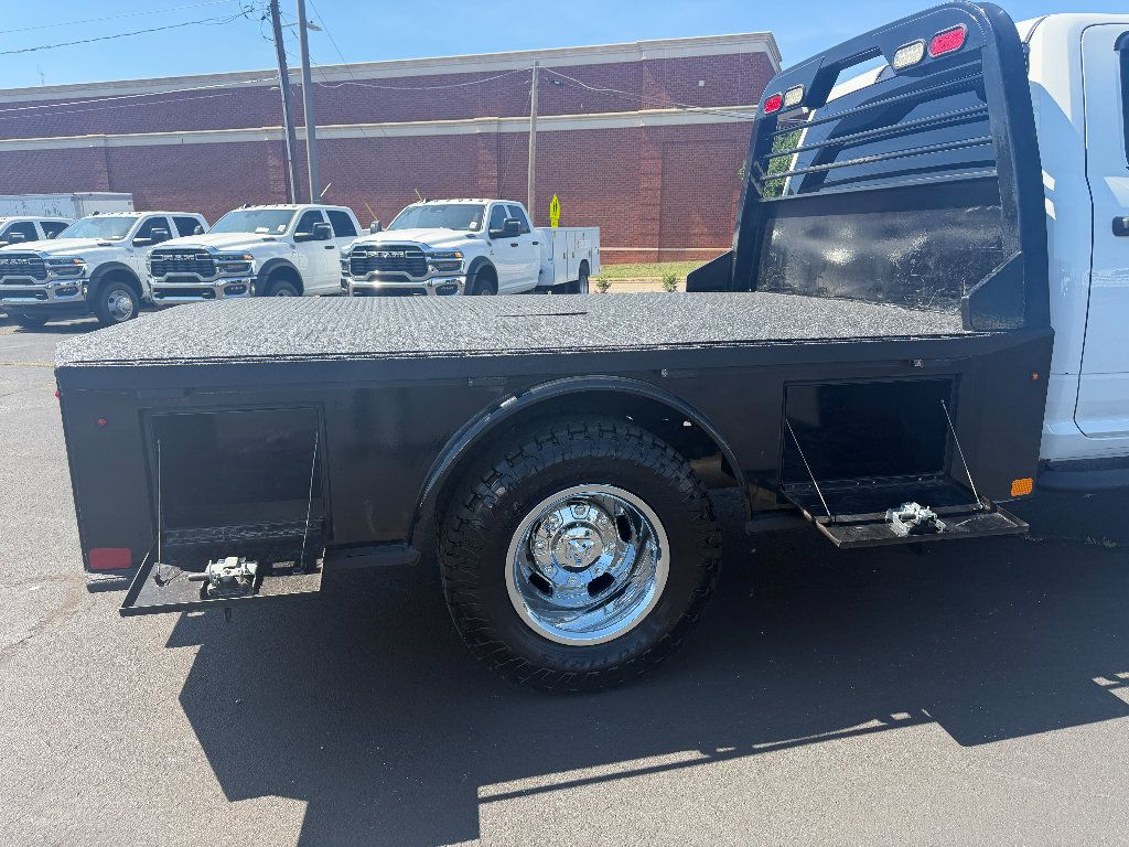 Used 2022 RAM 3500 Tradesman w/ Chrome Appearance Group RWD image 23