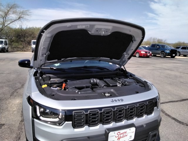Used 2026 Jeep Cherokee Limited AWD/4WD image 11