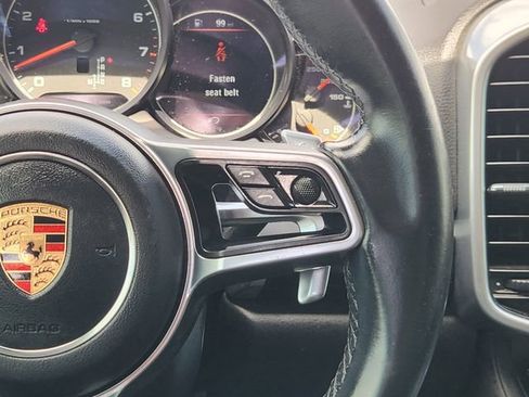 Used 2017 Porsche Cayenne Platinum Edition AWD/4WD image 28