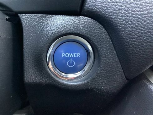 Used 2019 Toyota RAV4 XLE image 20