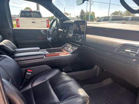 Used 2021 Lincoln Navigator L Reserve AWD/4WD image 20