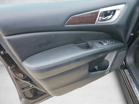 Used 2014 Nissan Pathfinder SL w/ Trailer Tow Package image 13