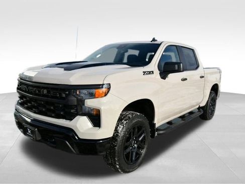 New 2026 Chevrolet Silverado 1500 Custom Trail Boss w/ Turbomax Blackout Package AWD/4WD image 2