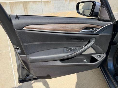 Used 2019 BMW 540i xDrive w/ Convenience Package AWD/4WD image 7