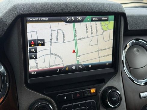 Used 2016 Ford F350 Lariat w/ Lariat Interior Package image 19