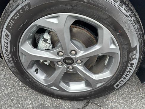 Used 2024 Ford Escape ST-Line w/ Equipment Group 301A image 32