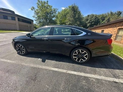 Used 2017 Chevrolet Impala Premier FWD image 32
