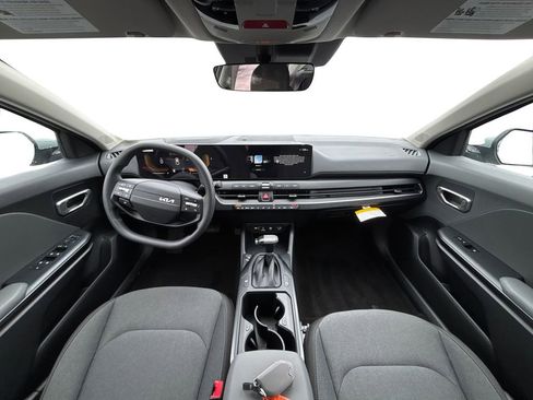 New 2026 Kia K4 LXS image 9