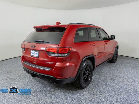 Used 2019 Jeep Grand Cherokee Trailhawk AWD/4WD image 7