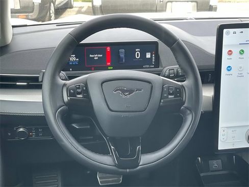 Certified 2021 Ford Mustang Mach-E Select image 8