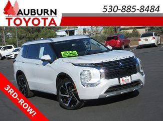 Used 2023 Mitsubishi Outlander SEL video 1