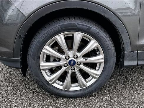 Used 2018 Ford Escape Titanium AWD/4WD image 29