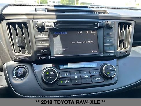 Used 2018 Toyota RAV4 XLE AWD/4WD image 28