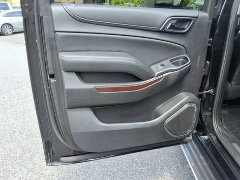 Used 2017 GMC Yukon XL SLT RWD image 17