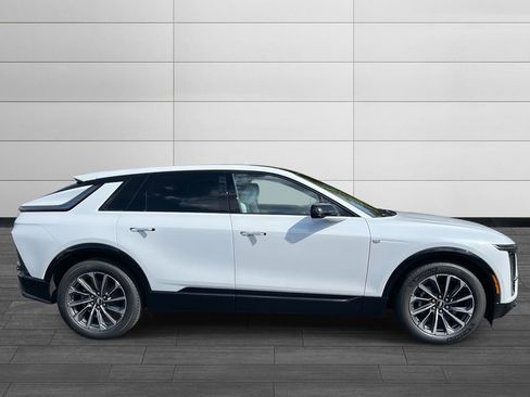 New 2026 Cadillac Lyriq Premium Sport image 5