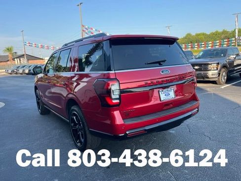 Used 2022 Ford Expedition Limited AWD/4WD image 42