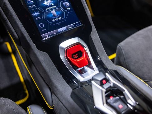 Used 2023 Lamborghini Huracan Tecnica RWD image 44
