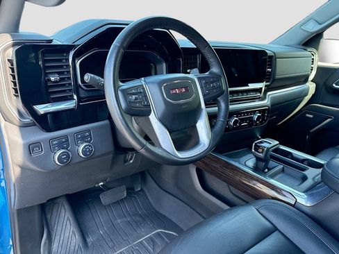 Used 2022 GMC Sierra 1500 Elevation w/ Elevation Premium Package AWD/4WD image 12
