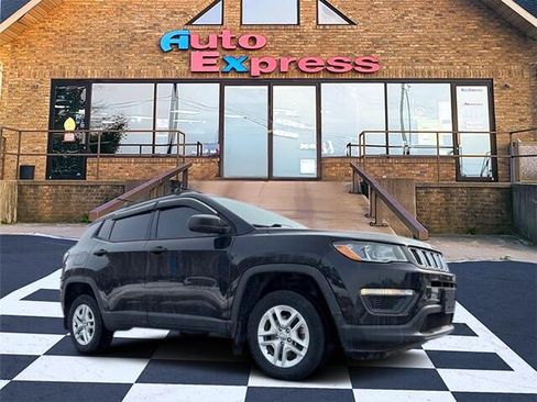 Used 2018 Jeep Compass Sport w/ Cold Weather Group image 1