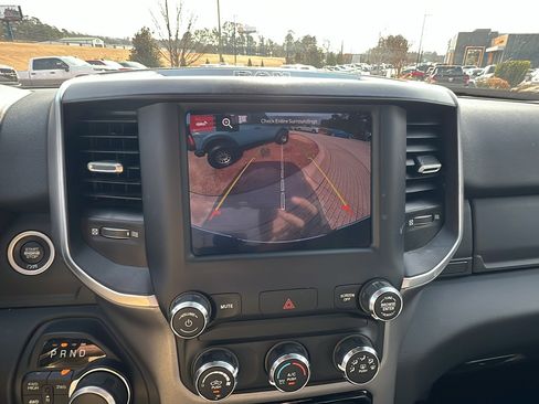 Used 2024 RAM 2500 Big Horn w/ Bed Utility Group image 33