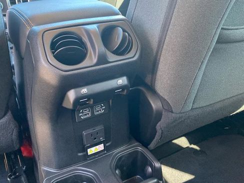 Used 2026 Jeep Wrangler Unlimited Sahara AWD/4WD image 13