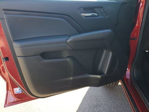 New 2026 GMC Canyon Elevation w/ Convenience Package image 8