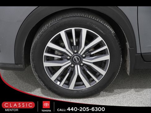 Used 2024 Nissan Kicks SR w/ Exterior Package FWD image 20