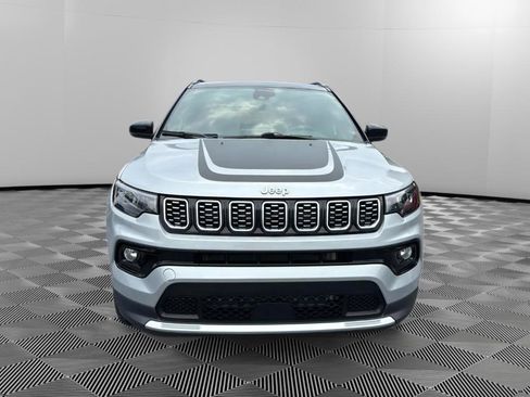 Used 2025 Jeep Compass Limited w/ Mopar Graphics Package AWD/4WD image 7