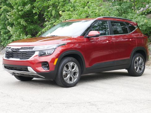 Certified 2024 Kia Seltos S AWD/4WD image 1