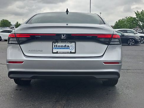 Certified 2025 Honda Accord SE image 6
