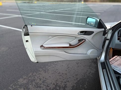 Used 2005 BMW 325Ci Convertible image 8