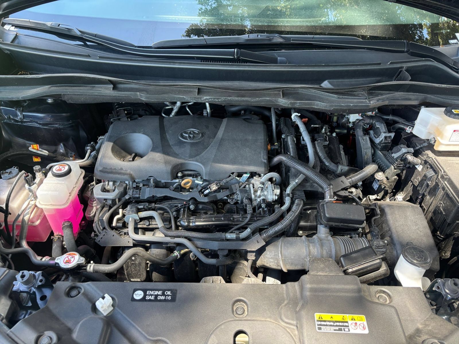 Used 2025 Toyota Sienna XLE FWD image 35