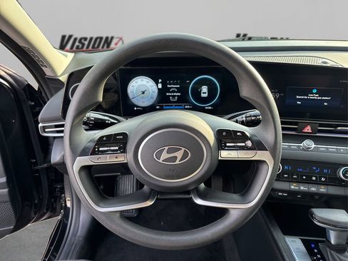 Used 2024 Hyundai Elantra SEL image 23